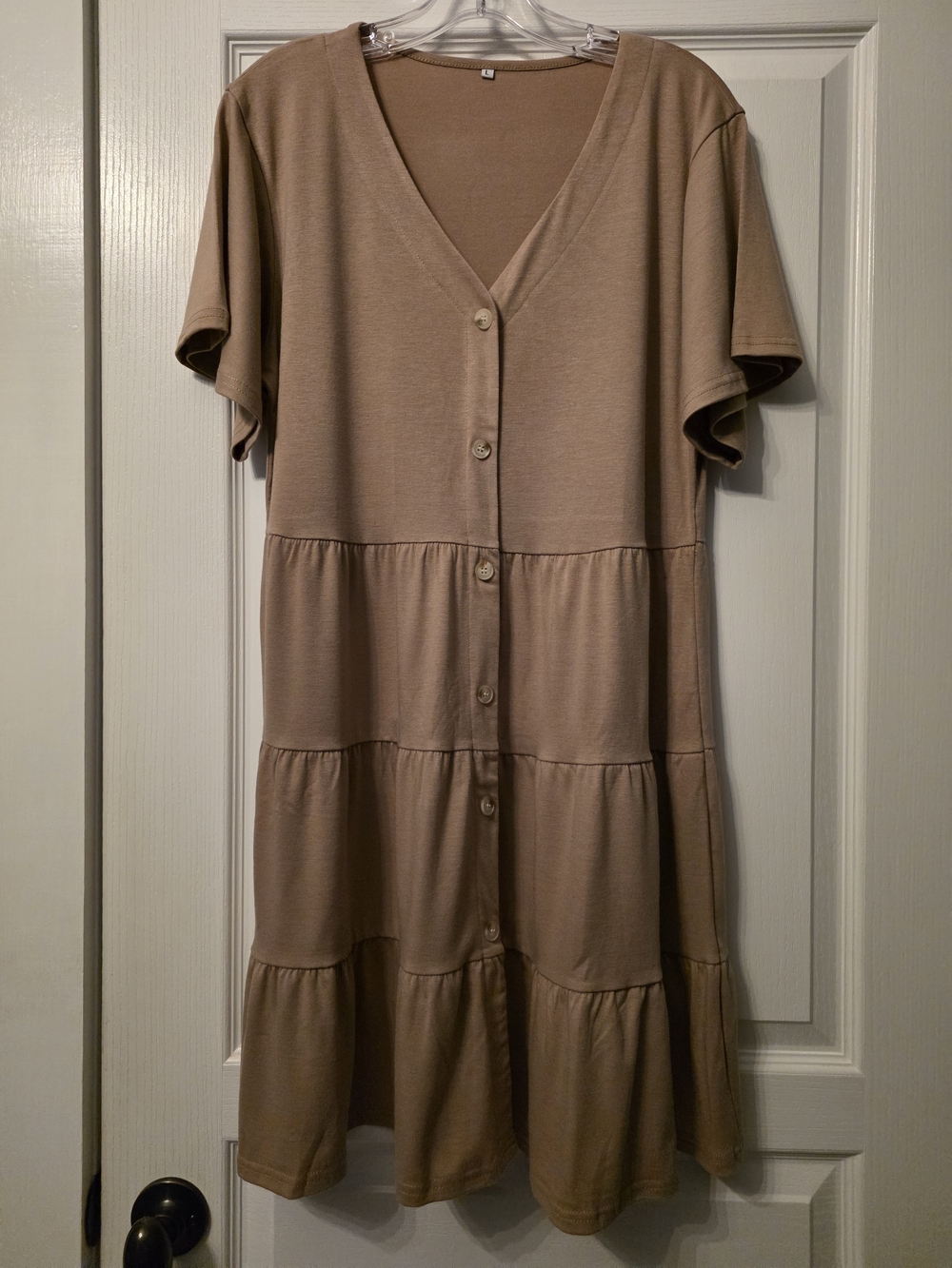 Women's Taupe Tiered Button-Front Midi Dress Large
